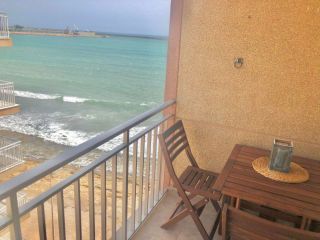 Se vende piso - apartamento 1a línea de playa en Torrevieja con espectaculares vistas al mar  2
