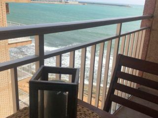 Se vende piso - apartamento 1a línea de playa en Torrevieja con espectaculares vistas al mar  8